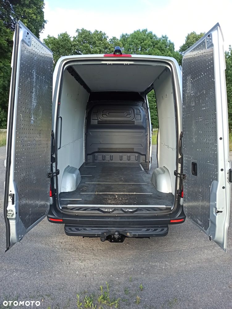Mercedes-Benz SPRINTER 316CDI 2020R L2H2 AUTOMAT KAMERA 360° KLIMATRONIC TEMPOMAT LEDY KEYLESS GO HAK WEBASTO ŁADNY ZADBANY - 8