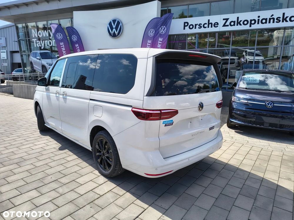 Volkswagen Multivan - 25
