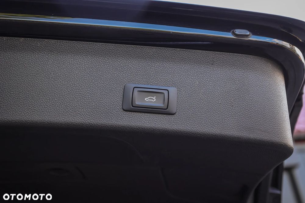 Audi A4 Avant 2.0 TDI DPF clean diesel quattro S line Sportpaket - 20