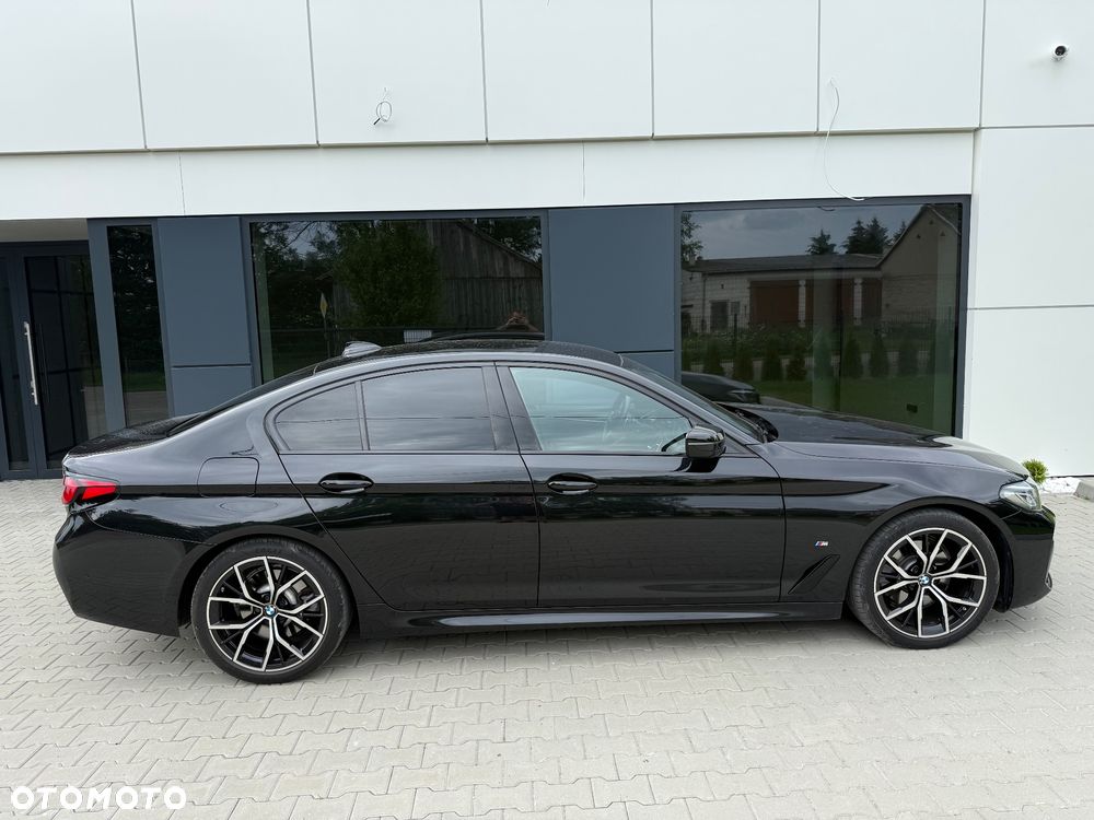 BMW Seria 5 520d xDrive mHEV M Sport sport - 10