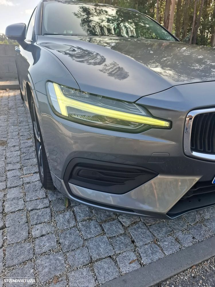 Volvo V60 2.0 D3 Momentum Geartronic - 6