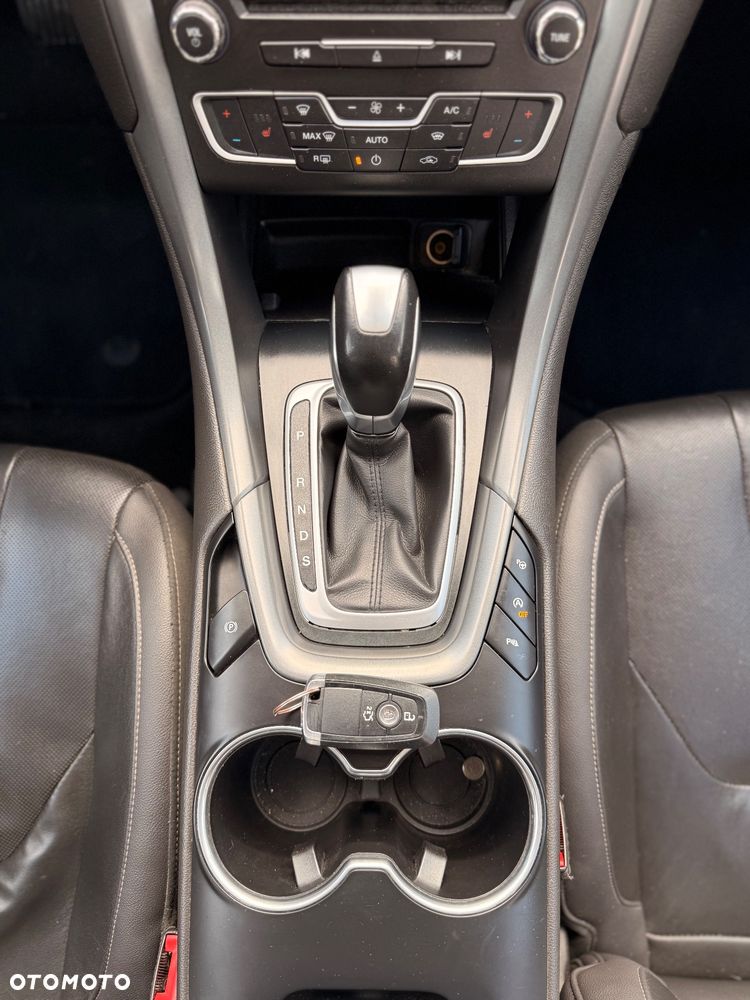 Ford Mondeo 2.0 TDCi Titanium PowerShift - 18