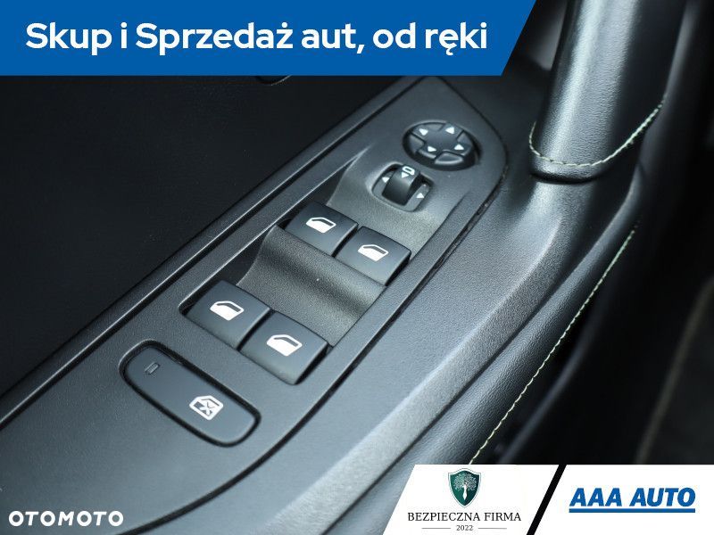 Peugeot 2008 - 15