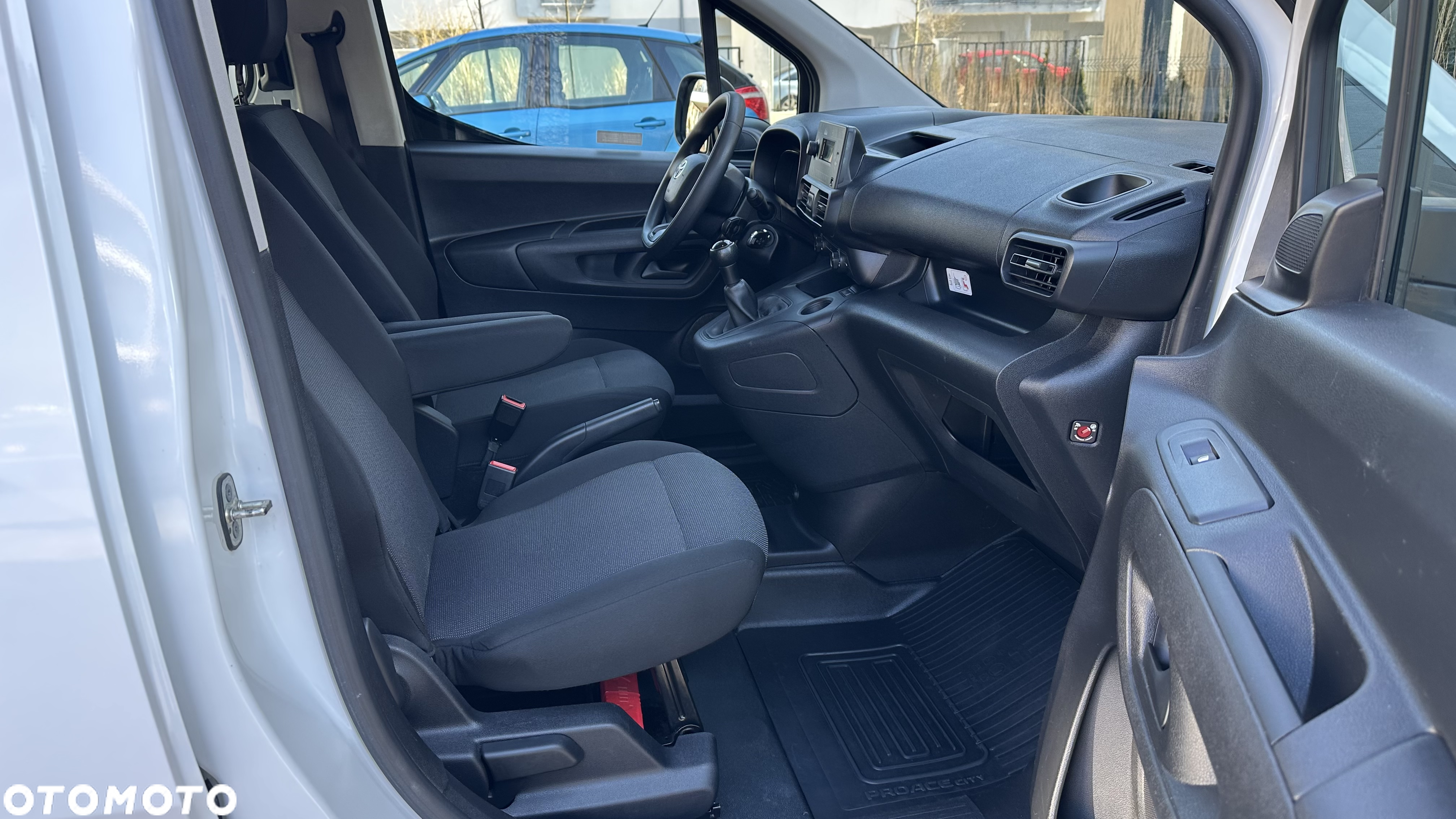 Toyota Proace City 1.5 D-4D Long 2,3t Active (bryg.) - 11