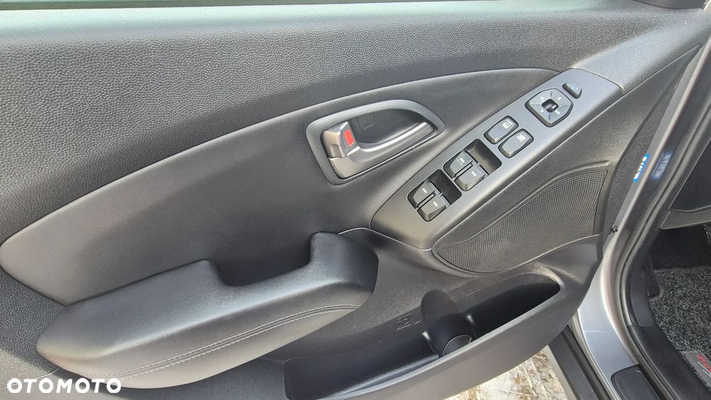 Hyundai ix35 2.0 GDI Premium 2WD - 21