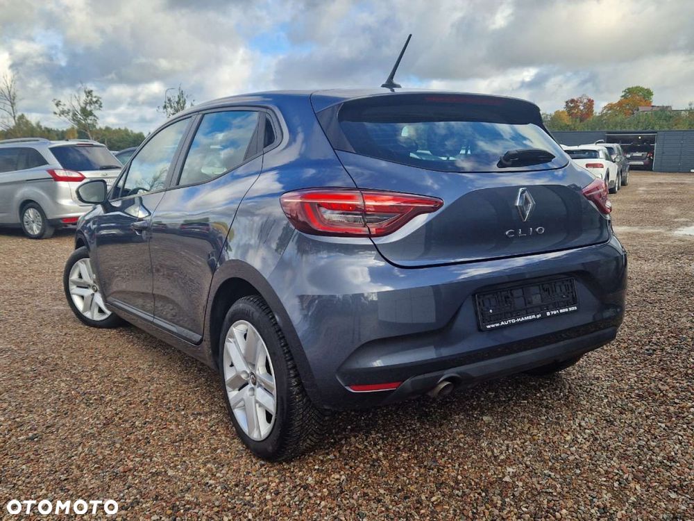 Renault Clio - 26