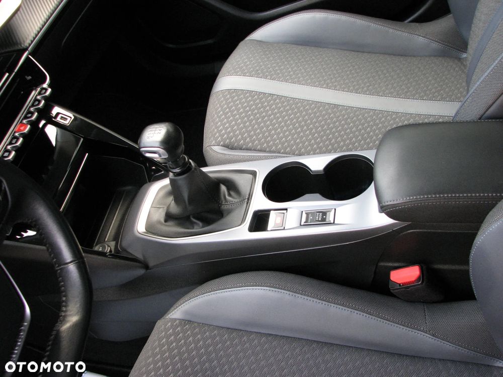 Peugeot 2008 BlueHDi 100 STOP & START Allure - 29