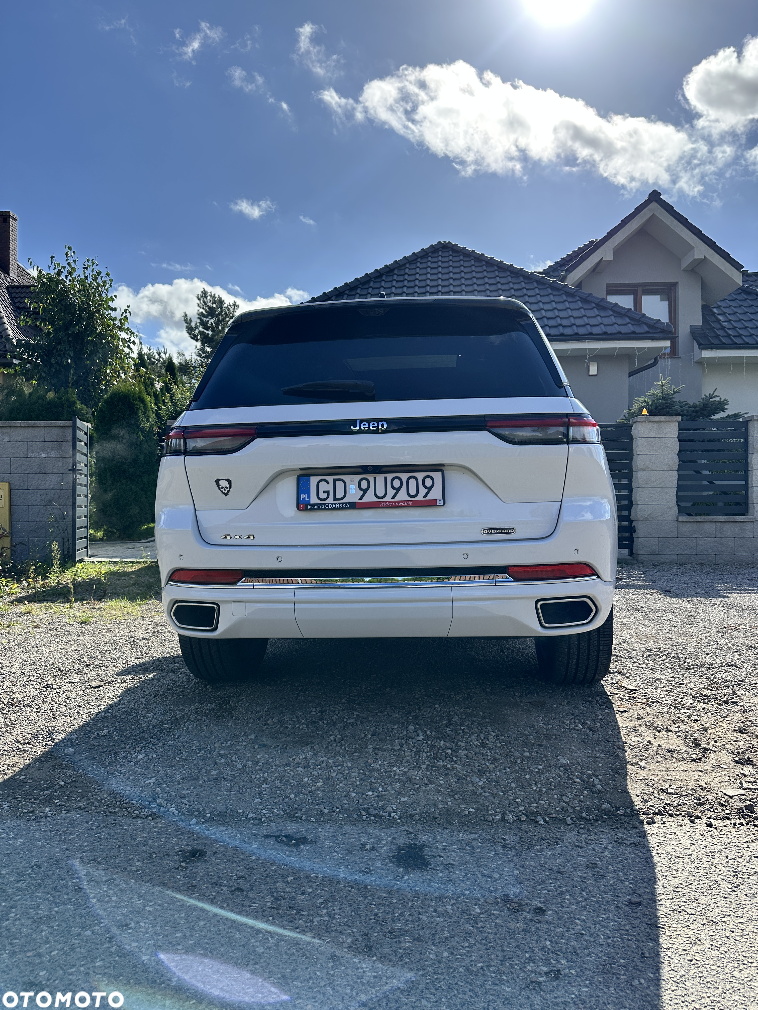 Jeep Grand Cherokee - 21