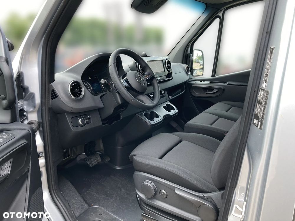 Mercedes-Benz Sprinter 319cdi - 13