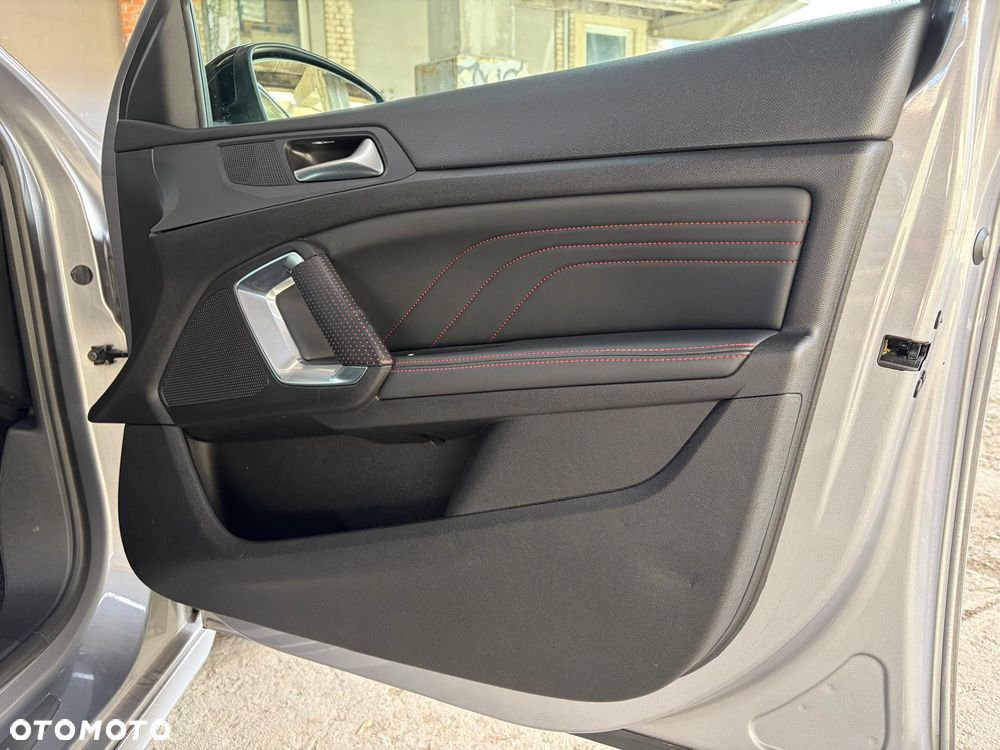 Peugeot 308 BlueHDi 130 EAT8 Stop & Start Allure - 27