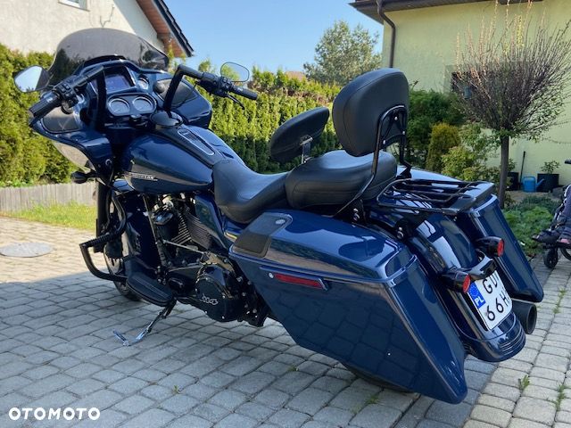 Harley-Davidson Touring Road Glide - 12
