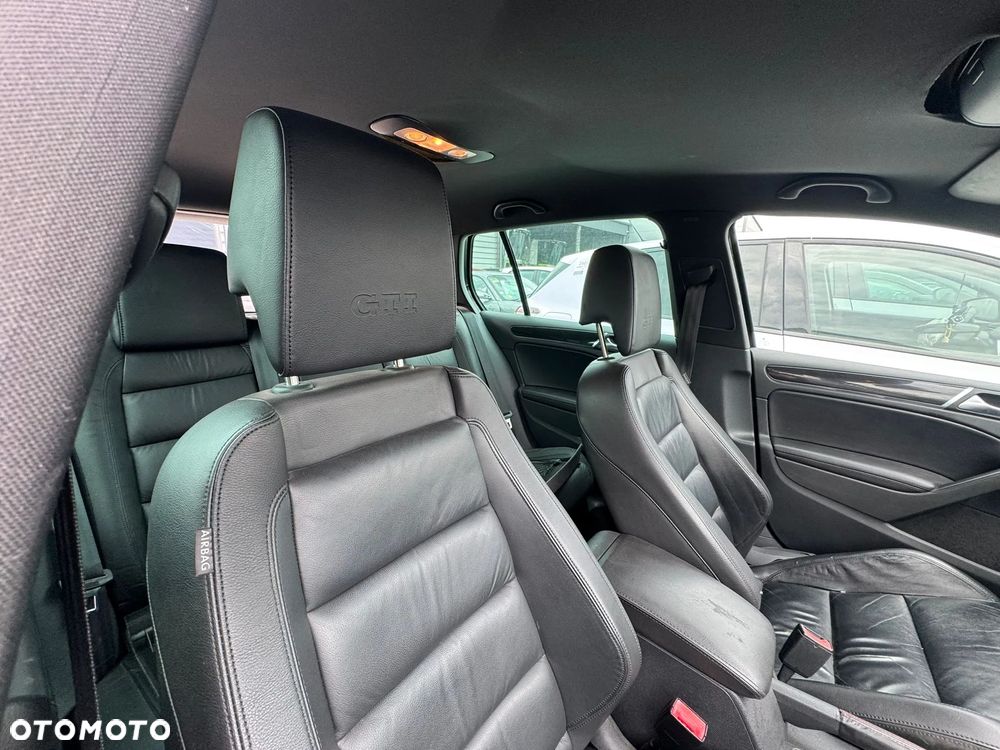 Volkswagen Golf 2.0 TSI GTI - 17