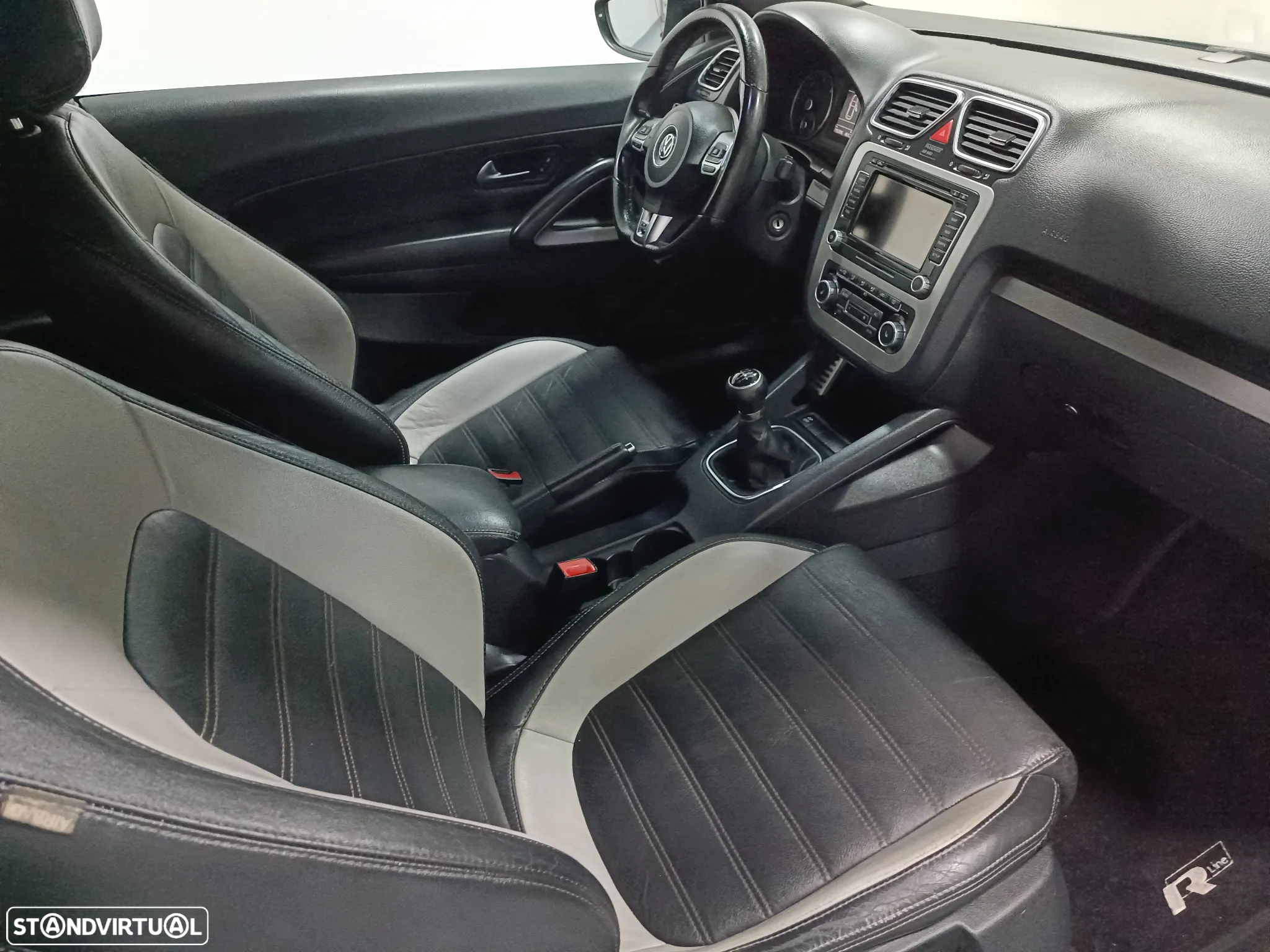 VW Scirocco 2.0 TDI R-Line - 14