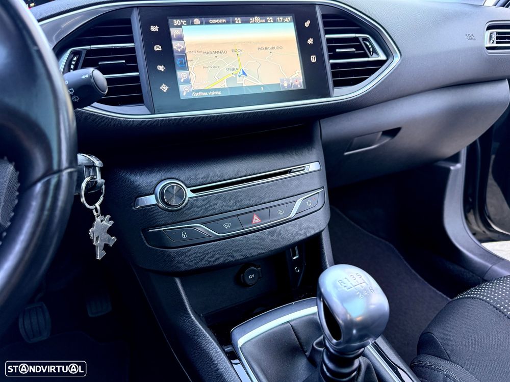 Peugeot 308 SW BlueHDi 120 Stop & Start Style - 43
