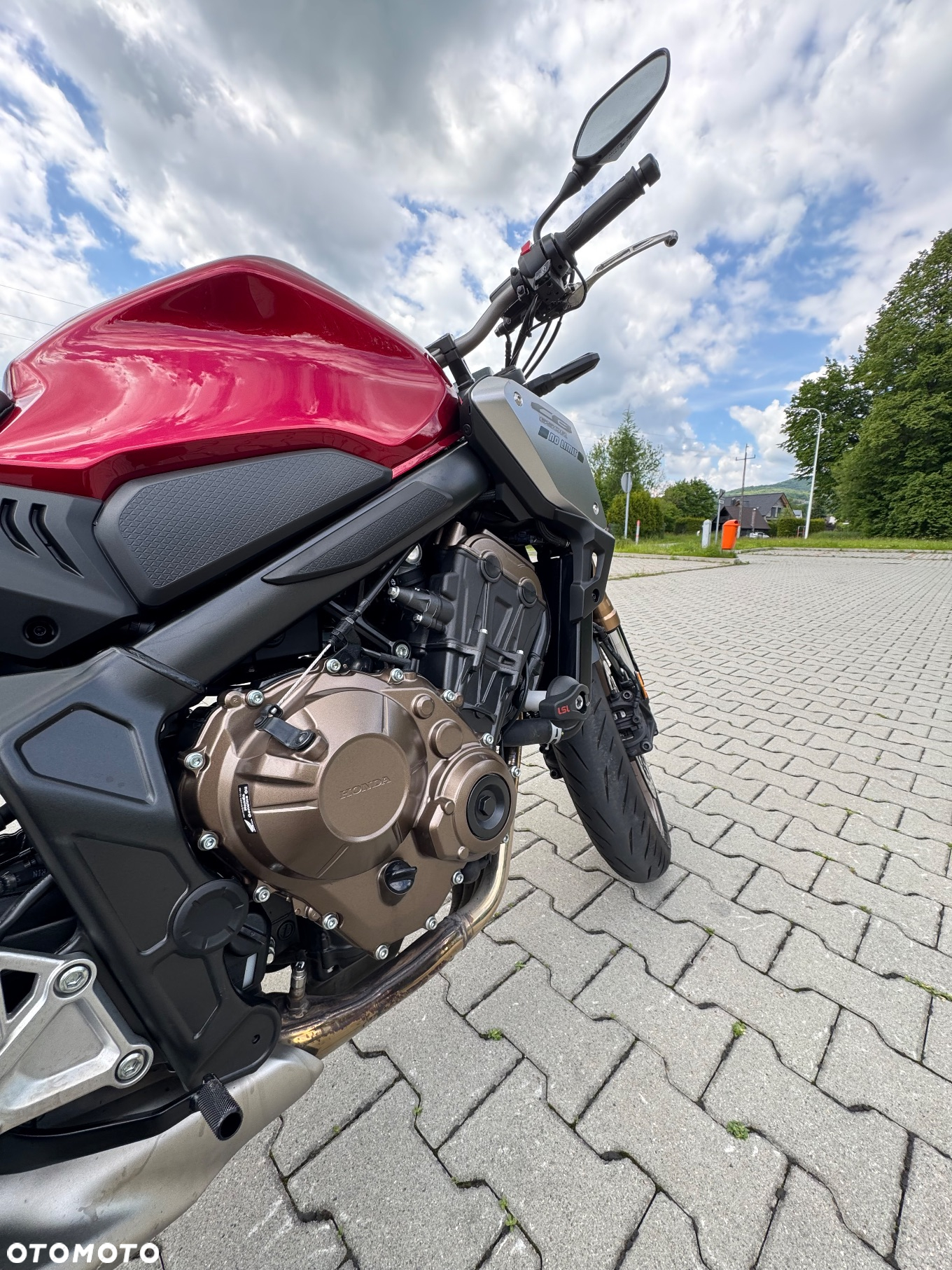 Honda CB - 16