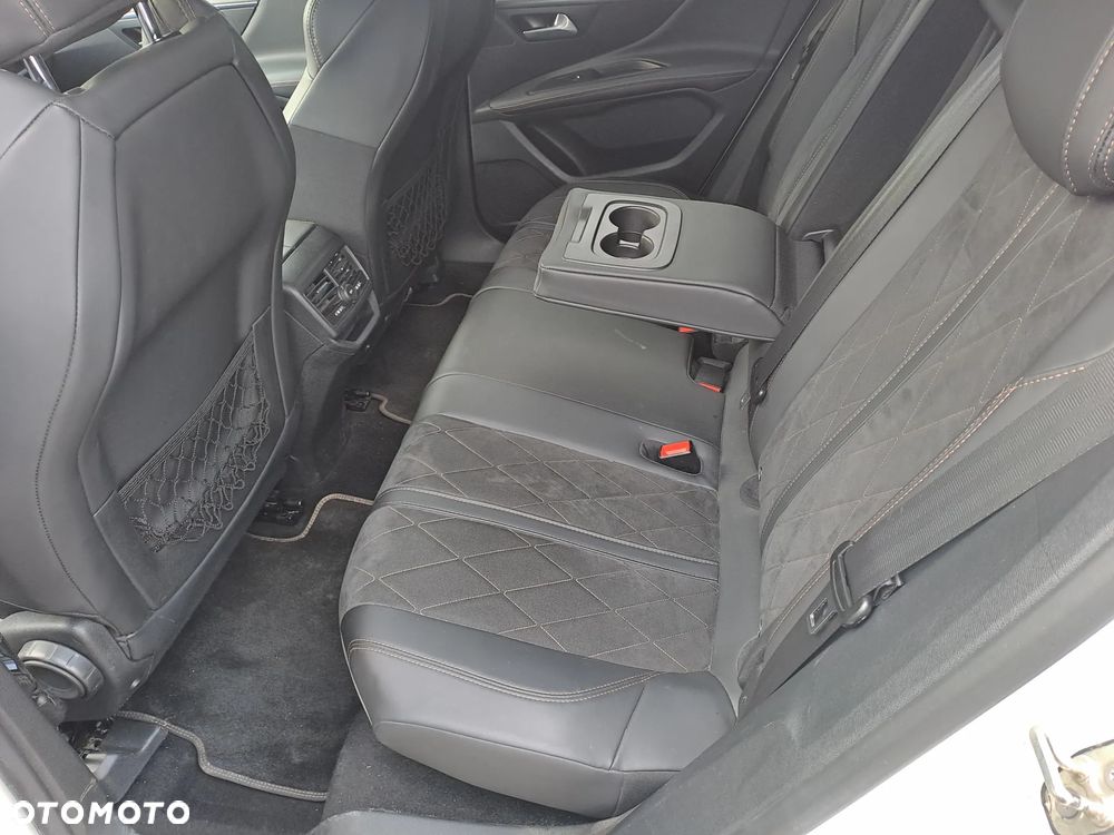 Peugeot 3008 BlueHDi 180 Stop & Start EAT6 GT - 11