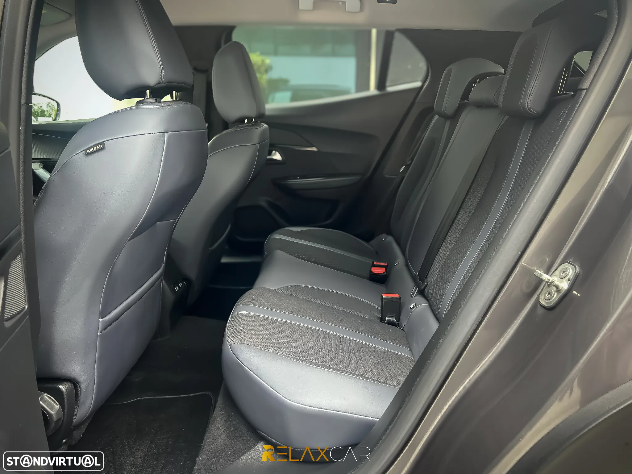 Peugeot 2008 1.2 PureTech Allure Pack EAT8 - 15
