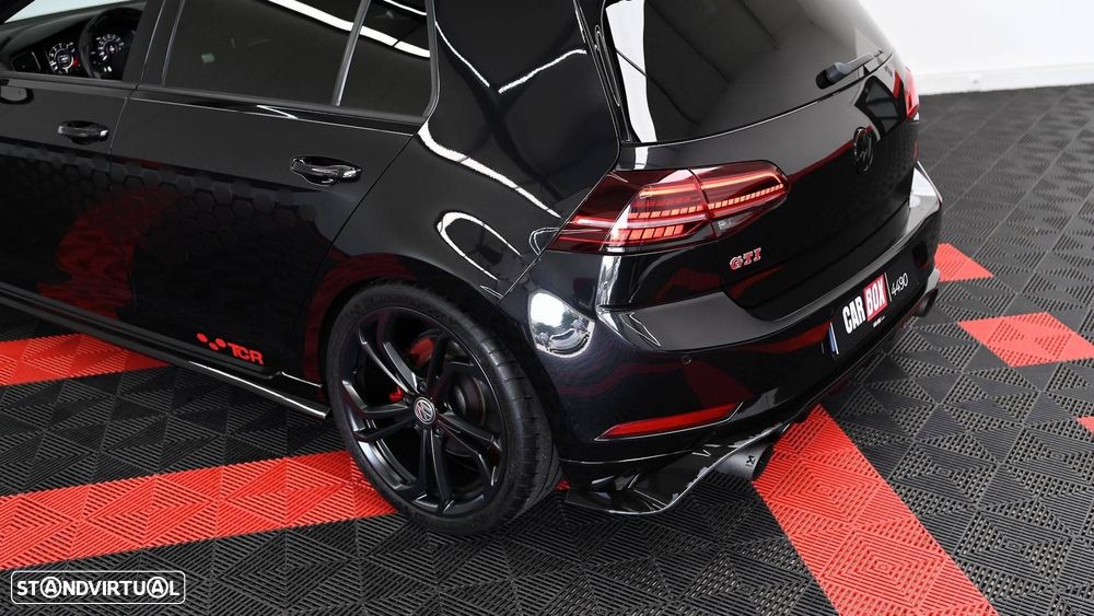 VW Golf GTI TCR 2.0 TSI OPF DSG - 21