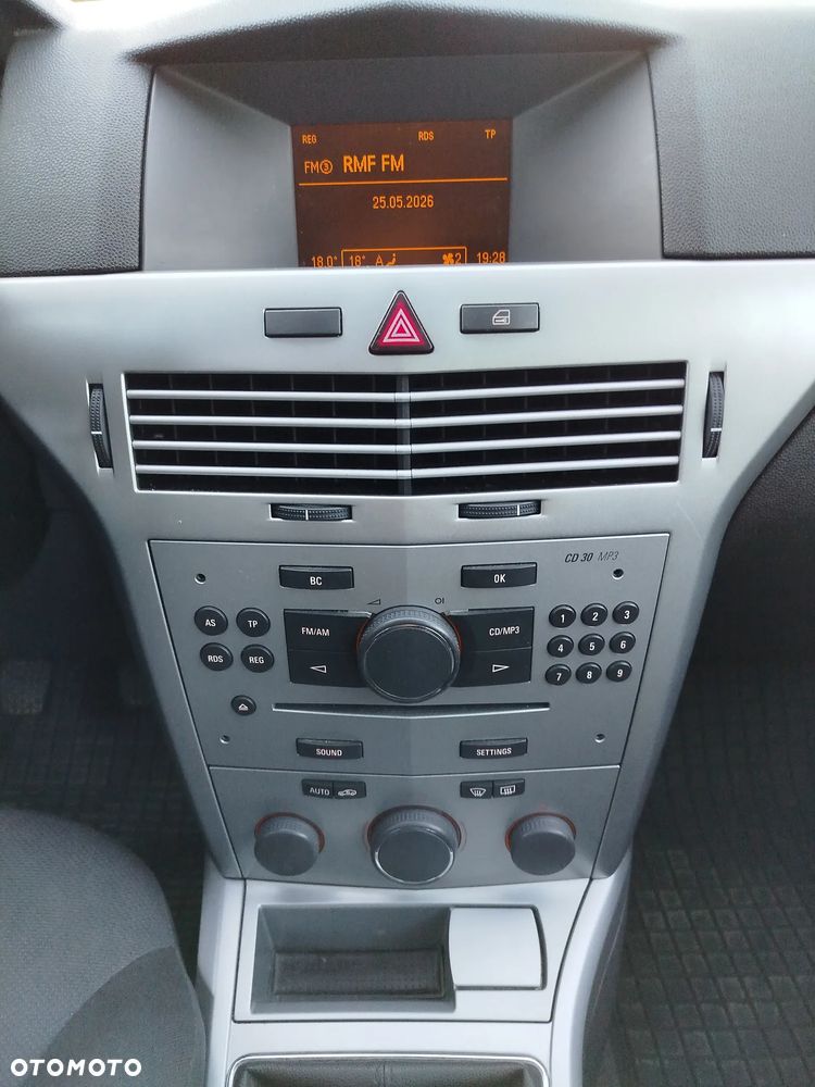 Opel Astra - 19