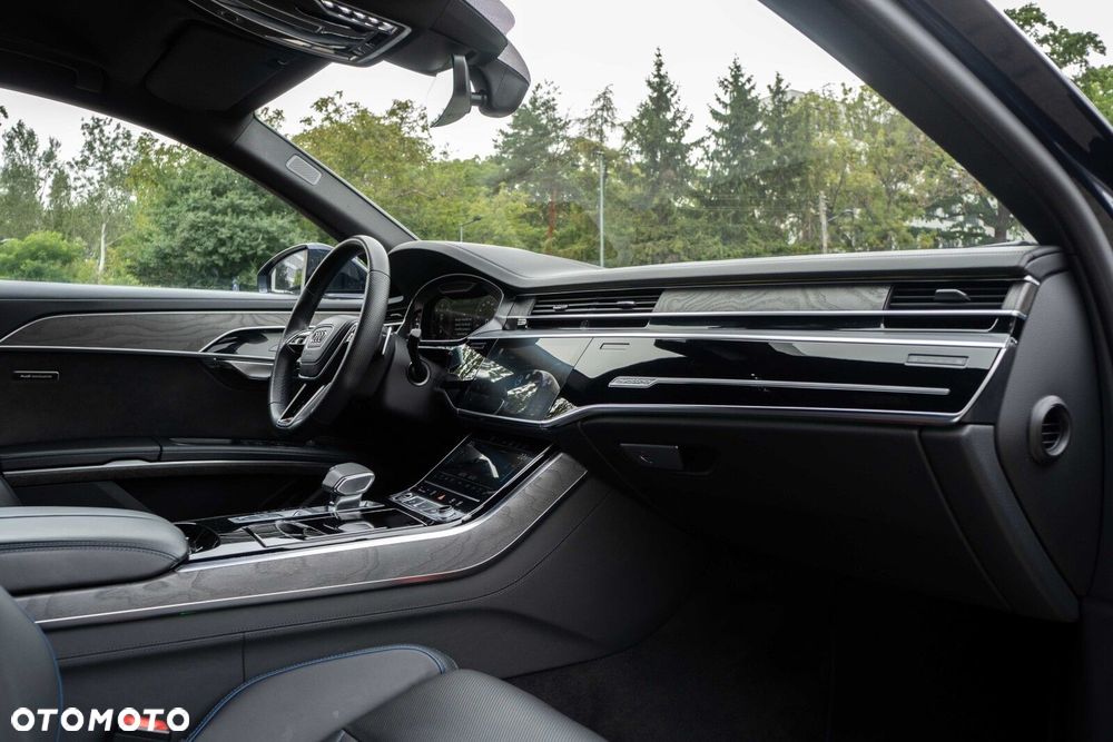 Audi A8 - 18