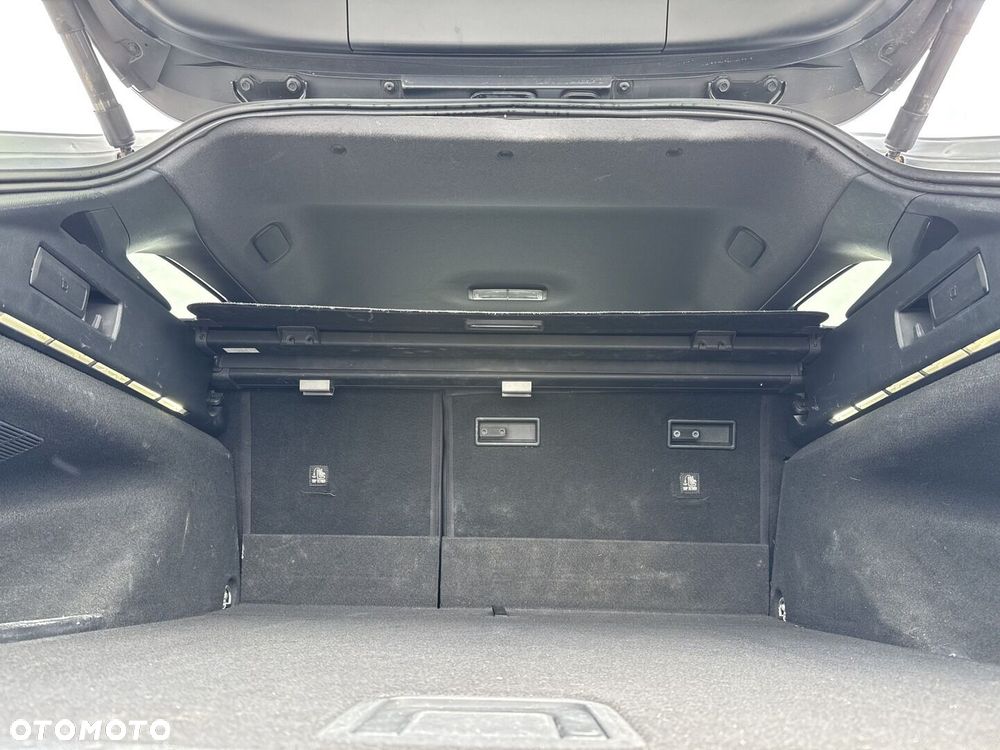 Toyota Corolla 1.8 Hybrid Style - 14