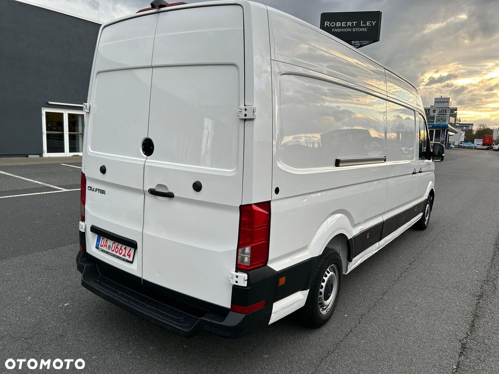 Volkswagen Crafter - 2