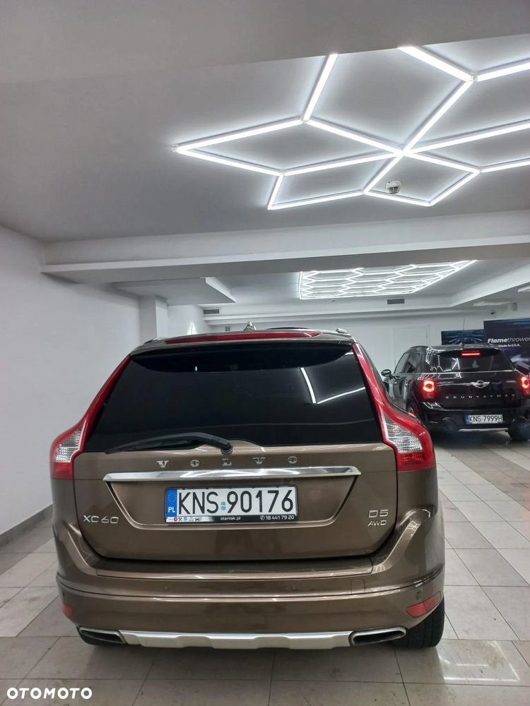 Volvo XC 60 D5 AWD Summum - 8