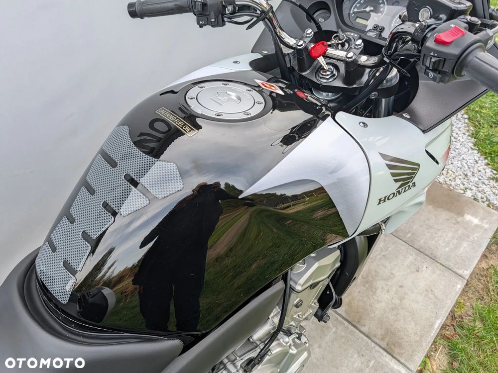 Honda CBF - 33