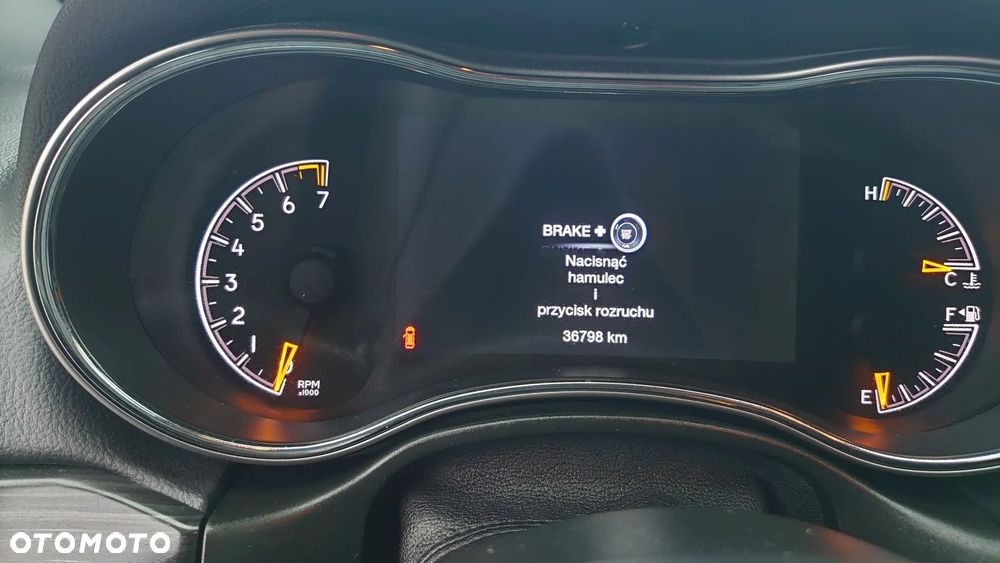 Jeep Grand Cherokee - 29