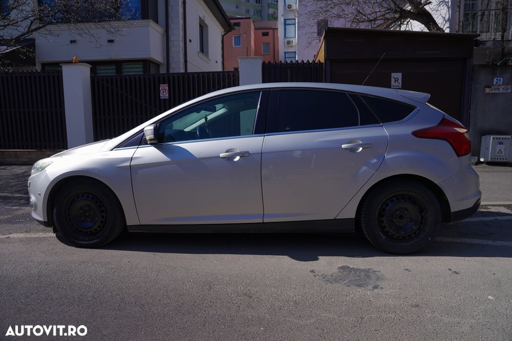 Ford Focus 2.0 TDCI DPF Titanium - 6