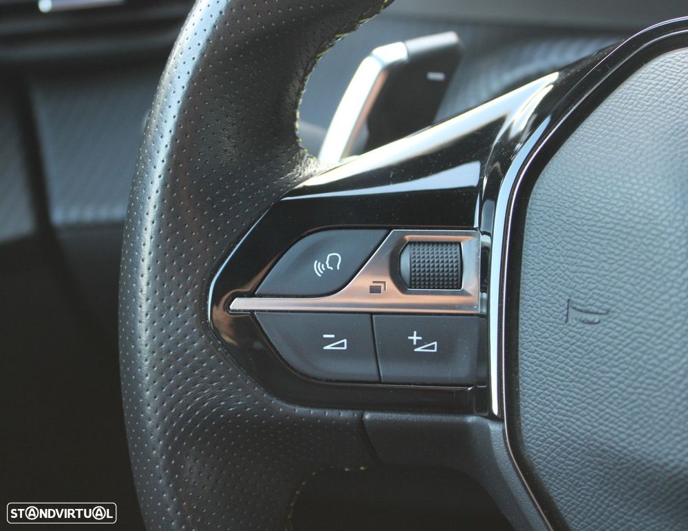 Peugeot 2008 1.2 PureTech GT EAT8 - 21