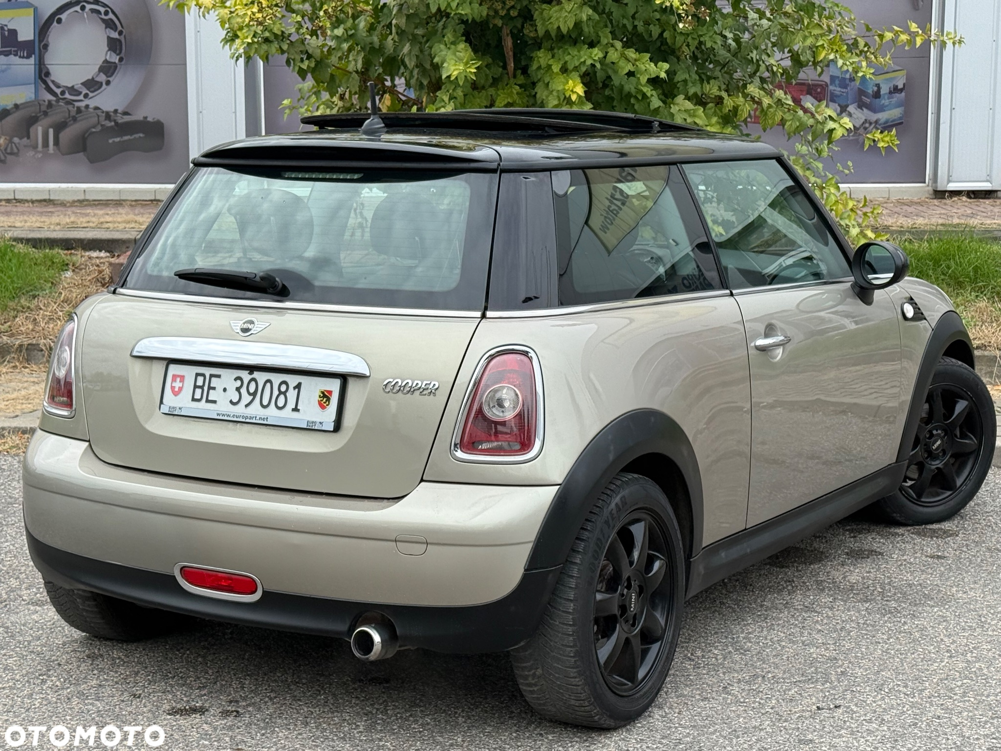MINI Cooper Standard - 8