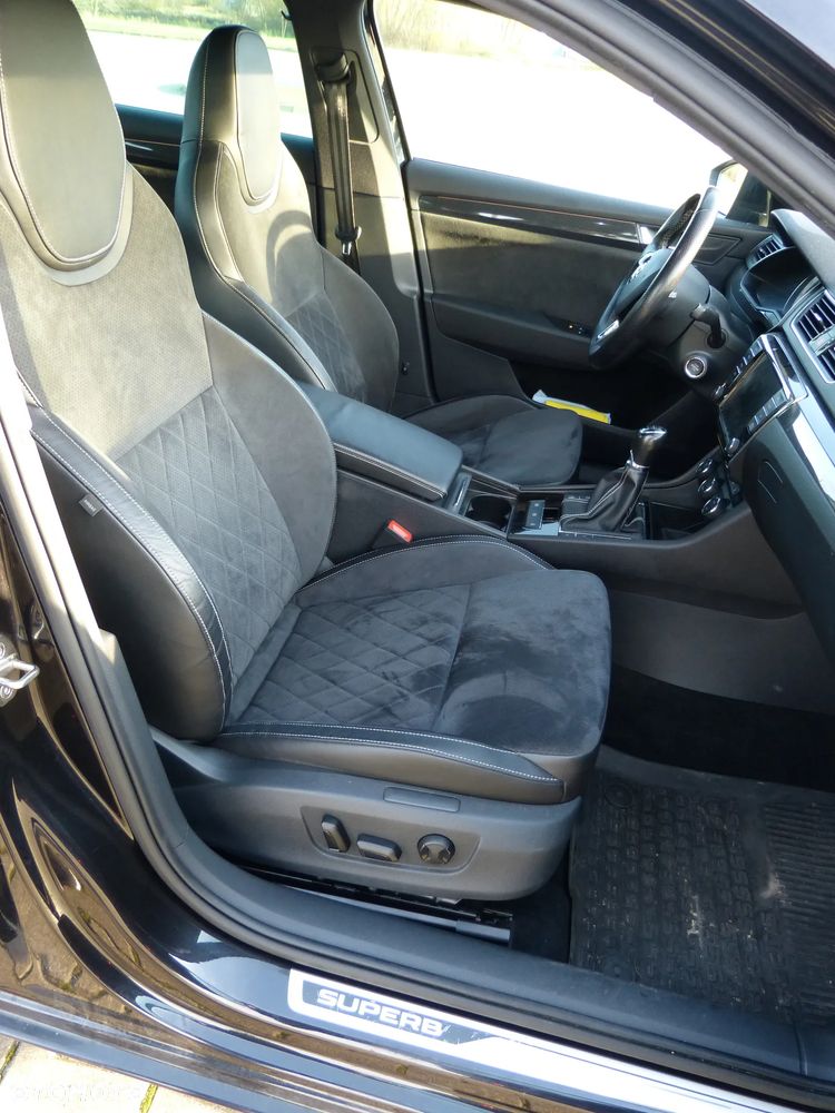 Skoda Superb 1.8 TSI Sportline - 9