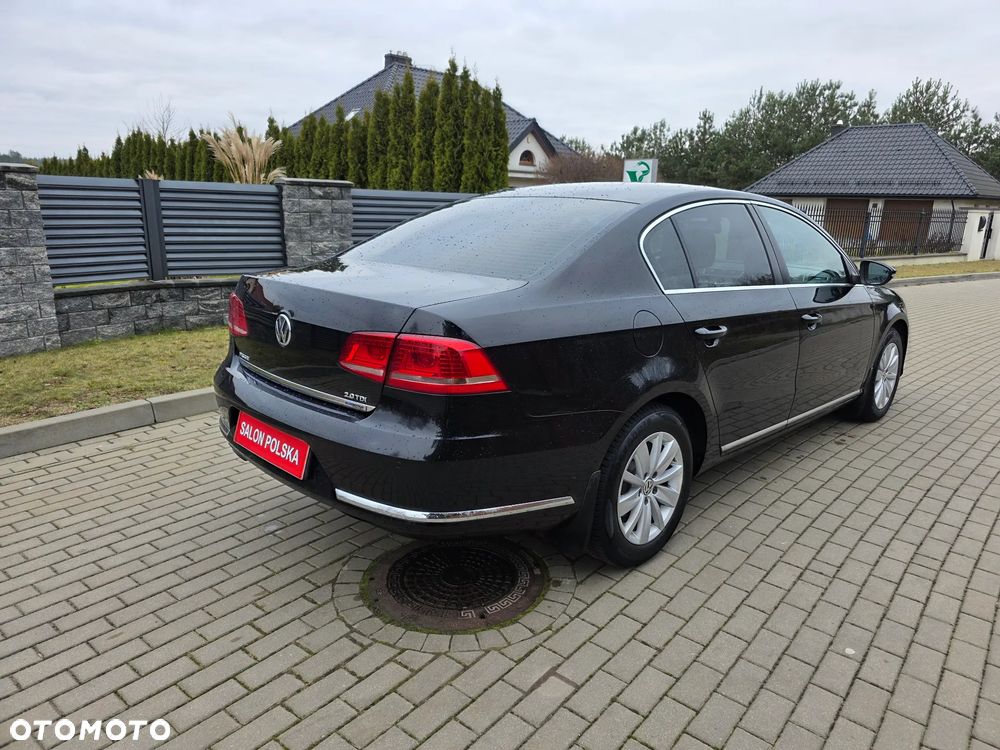 Volkswagen Passat 2.0 TDI Comfortline - 11