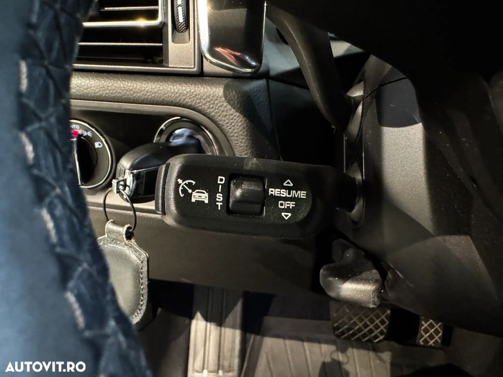 Porsche Macan Standard - 23