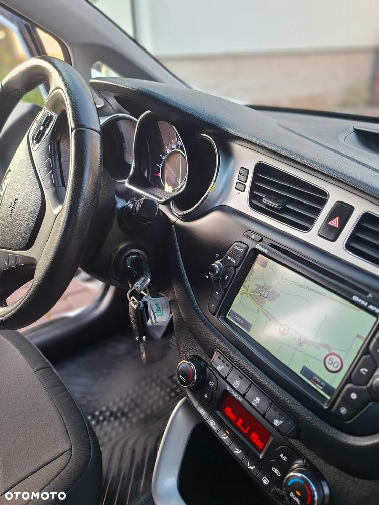 Kia Ceed - 14