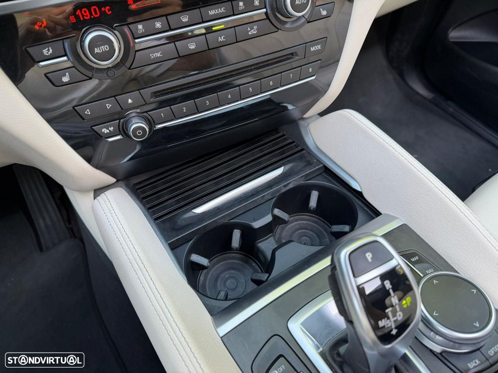 BMW X6 xDrive30d - 33