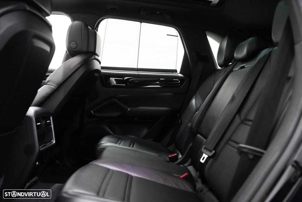 Porsche Cayenne E-Hybrid - 8