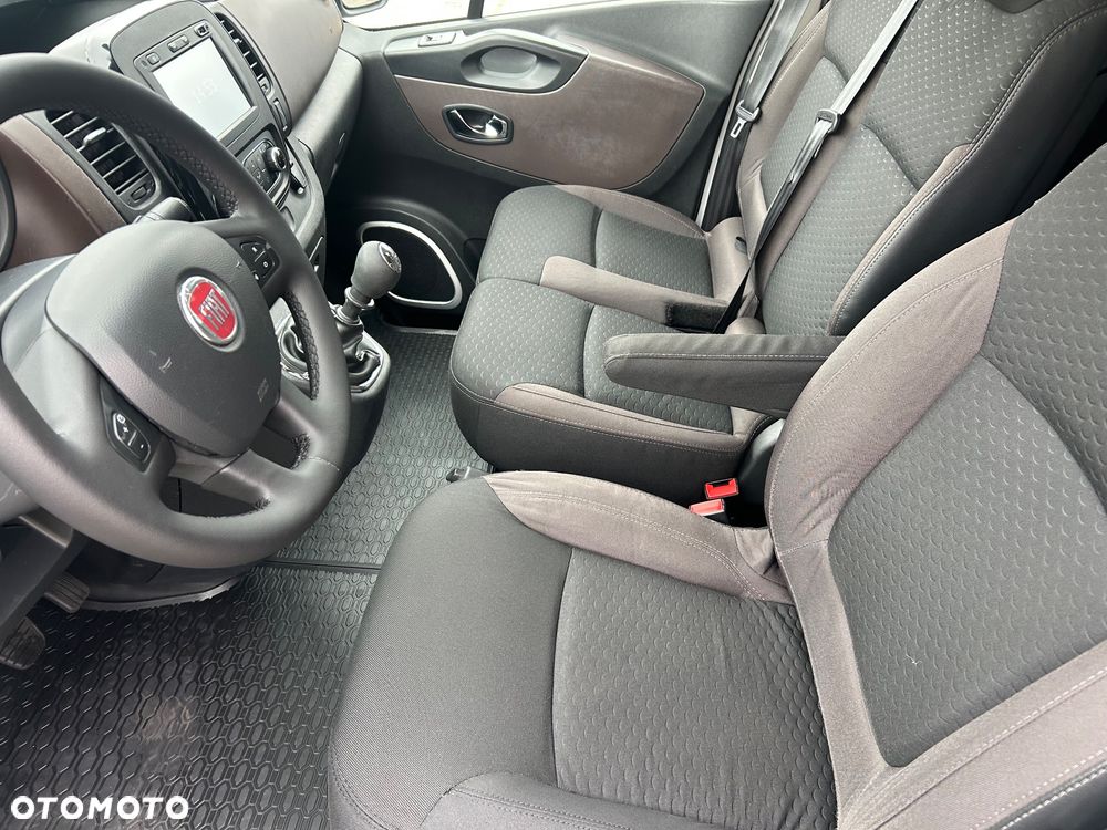 Renault Trafic  6-osobowa brygadówka  Long 125km - 16
