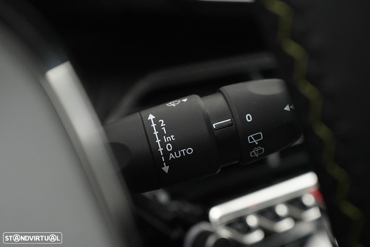 Peugeot e-2008 50 kWh GT - 20