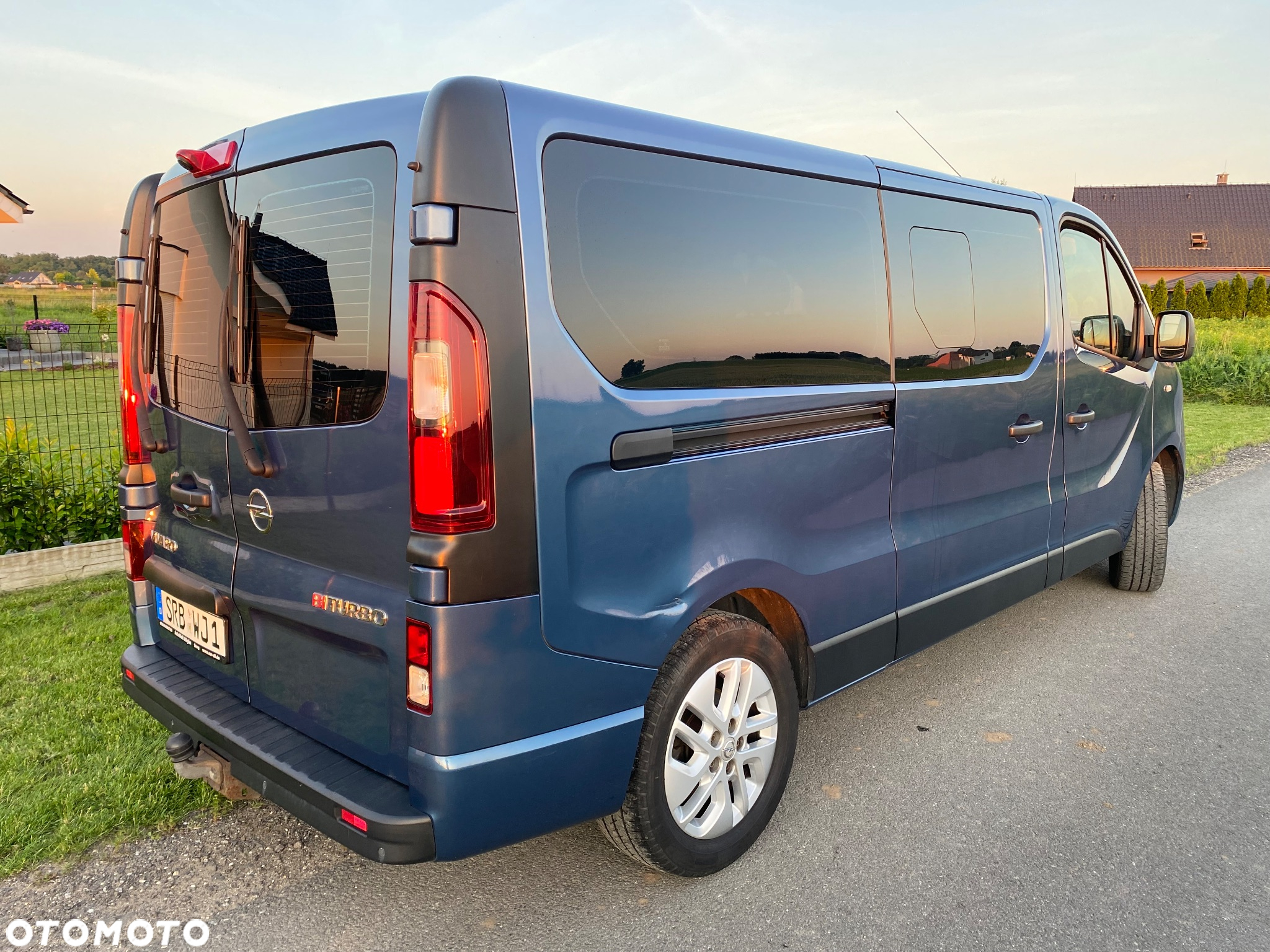 Opel Vivaro L2H1 2.9t Edition Tour - 4