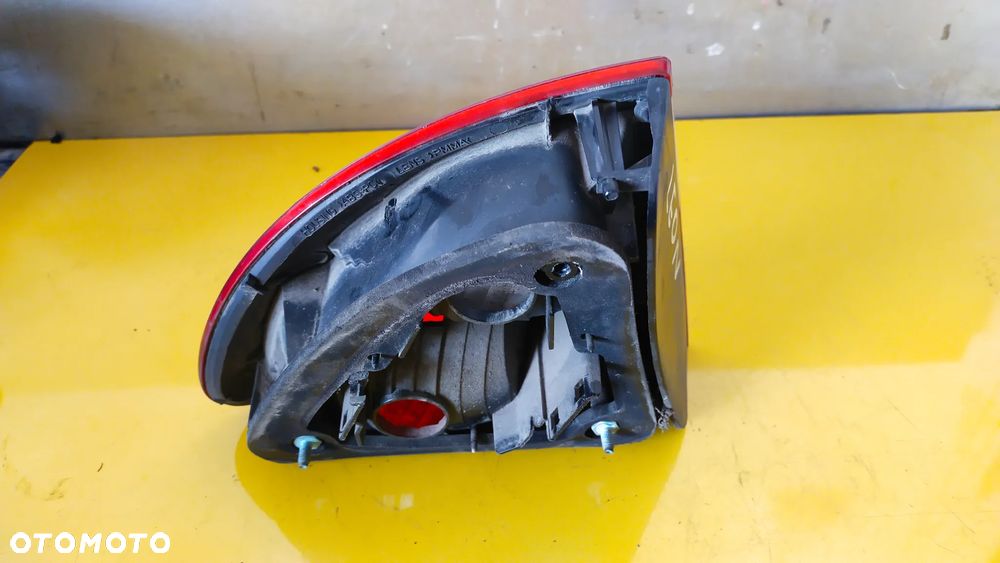 SEAT LEON I 99-05 LAMPA PRAWA TYŁ TYLNA - 2