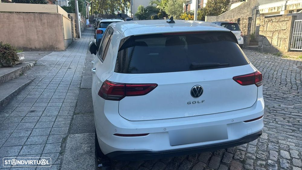 VW Golf 1.0 TSI Life - 4