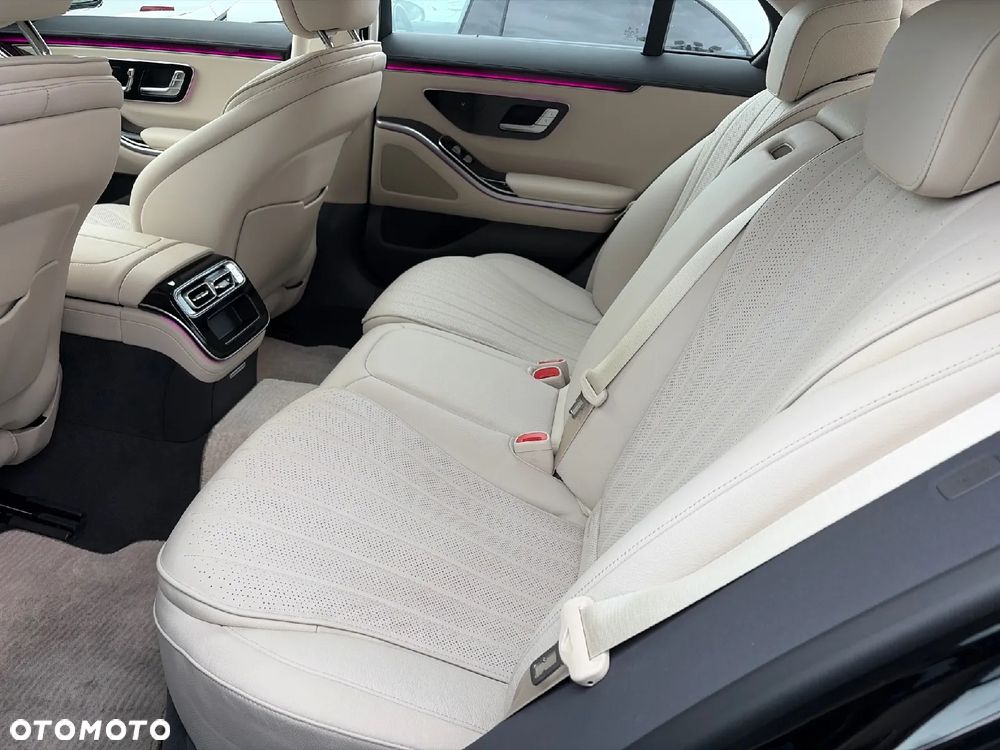 Mercedes-Benz Klasa S 500 4Matic L 9G-TRONIC - 8