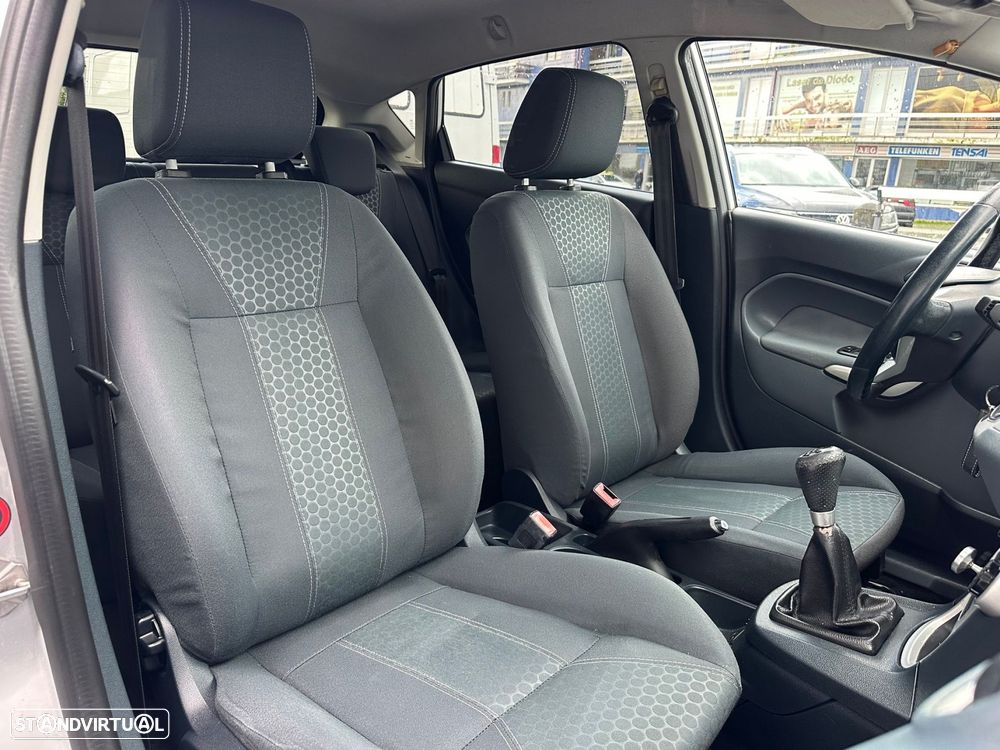 Ford Fiesta 1.25 Titanium - 10