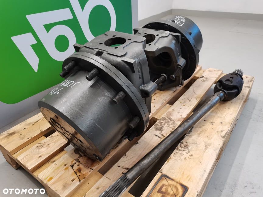 Reduktor Zwrotnica Półoś Fendt 926 Vario - 7