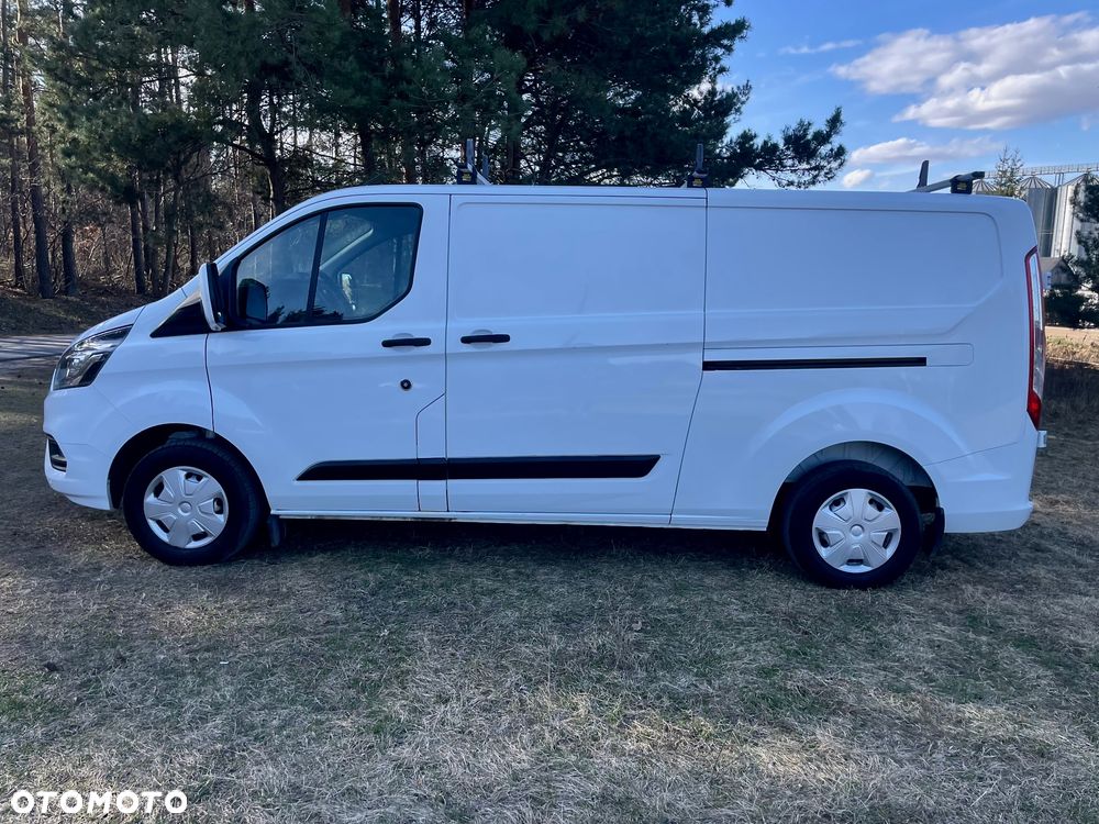 Ford Transit Custom Van - 2