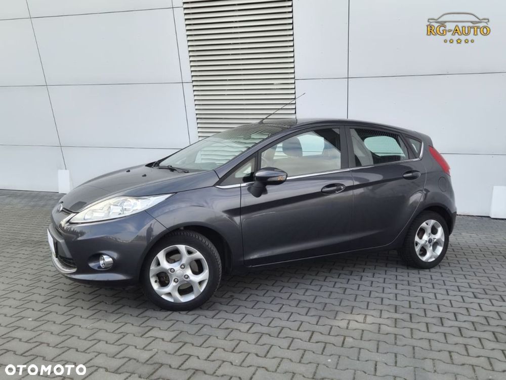 Ford Fiesta - 12