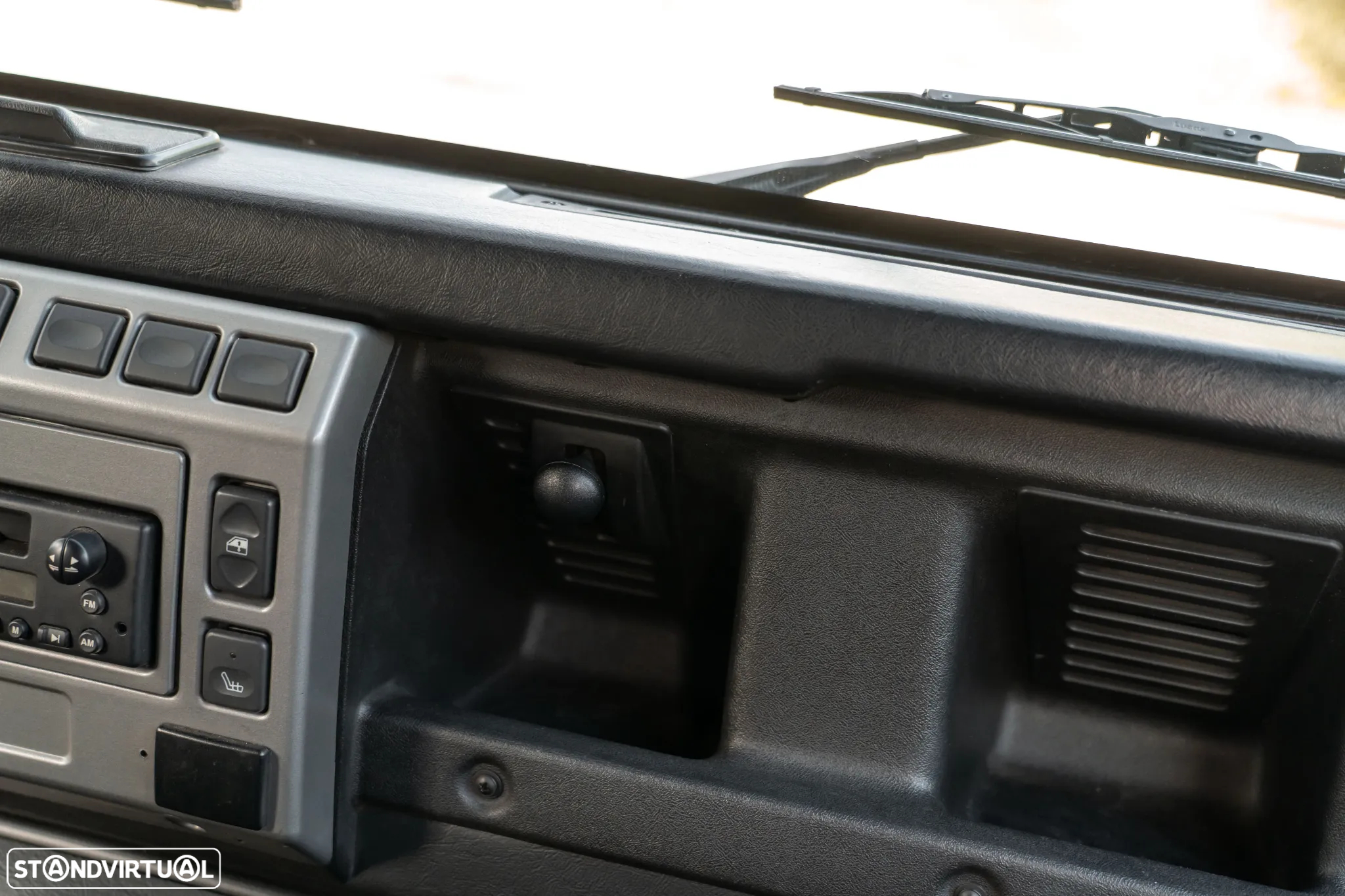 Land Rover Defender 110 SW 2.5 Td5 SE - 25