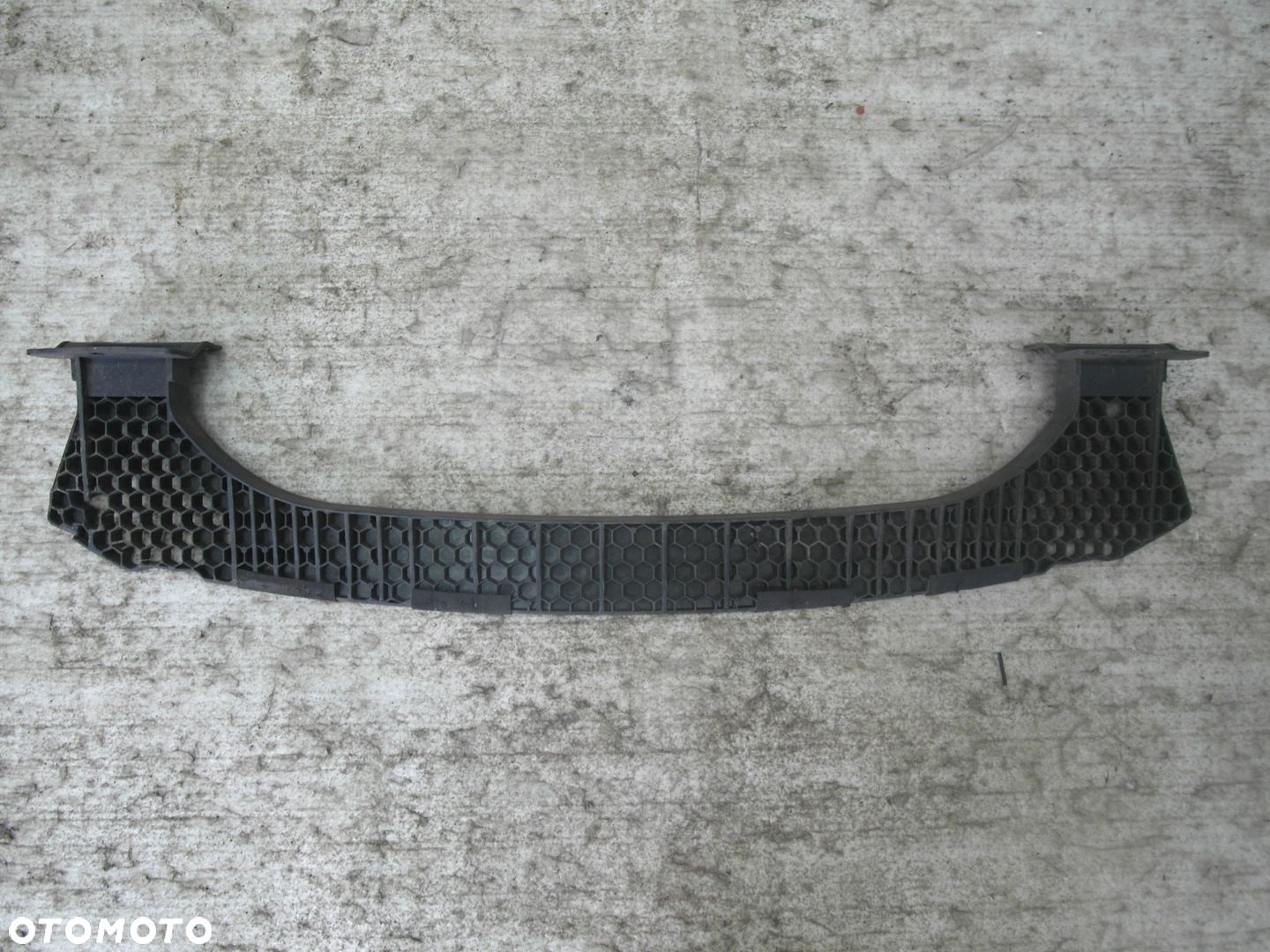 HYUNDAI IX35 PLASTER MIODU DOLNA BELKA PRZEDNIA ZDERZAKA 86561-2Y100 NR72 - 1